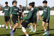 Plantel do Sporting no último treino antes da viagem para Lens