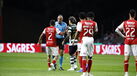 Jogadores do Sp. Braga à conversa com João Pinheiro