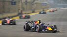 Verstappen na frente da corrida