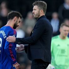 <![CDATA[ Carrick e a rela��o com Bruno Fernandes: �N�o h� nenhum problema, seguimos em frente� ]]>
