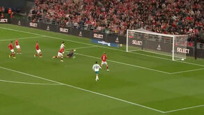 O golo de Cancelo no Dinamarca-Portugal