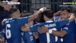 Seleção grega celebra golo de Ioannidis