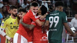 Benfica goleou o Leões Porto Salvo em casa na 4ª jornada da Liga Placard