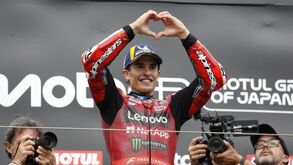 Marc Márquez celebra vitória no Japão