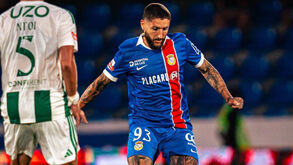 Zé Rafael estreou-se com o Rio Ave (1-0) antes da pausa FIFA