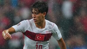 Arda Güler em ação pela Turquia