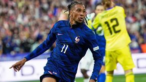 Michael Olise impõe cláusula de rescisão de 200M€ para renovar com os bávaros