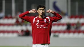 Costinha marcou dois golos em menos de 20 minutos diante do Lus. Évora