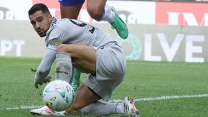 Diogo Costa, guarda-redes do FC Porto, frente ao Villarreal