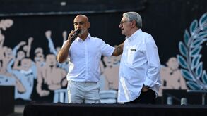 Nuno Fonseca, presidente da Associação Panteras Negras, com o microfone na mão