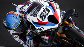 Miguel Oliveira oitavo no Estoril em nova vitória de Bulega com direito a recorde nas Superbikes