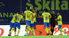 Jogadores do Arouca festejam frente ao E. Amadora