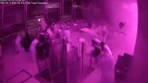Imagens de videovigilância mostram momento do ataque no aeroporto de Riade