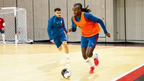 Silvestre regressa à Seleção para apuramento de Portugal para o Mundial
