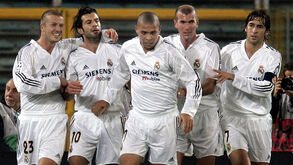 Beckham, Figo, Ronaldo, Zidane e Raúl juntos numa fotografia única