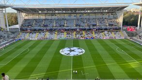 Estádio do Lens antes de receber o Sporting para a Liga dos Campeões
