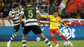 Remate de Thauvin no Lens-Sporting