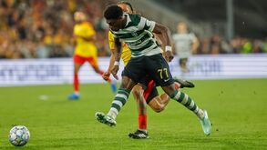 O momento do golo de Issa Doumbia no Lens-Sporting