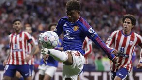 Amad Diallo em ação durante o Atlético Madrid-Man. United