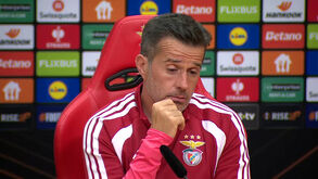 Como tenciona gerir os centrais e os guarda-redes? A resposta de Marco Silva