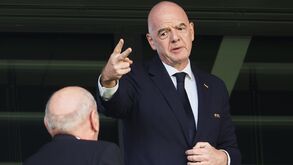 UEFA lança estas 42 perguntas à FIFA