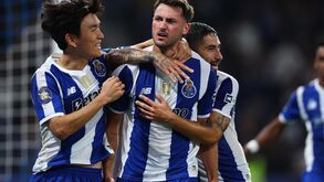 Santiago Gimenez foi decisivo