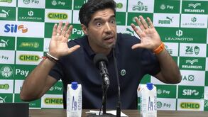 Abel Ferreira em conferência de imprensa