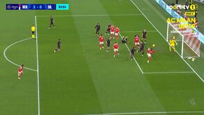 Lukebakio bisou no Benfica-Gil Vicente com este pontapé acrobático