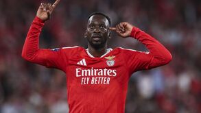 Lukebakio celebra golo