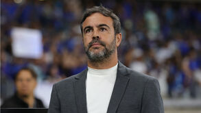 Cruzeiro de Artur Jorge vence 'Superclássico Mineiro' e mantém pódio no Brasileirão