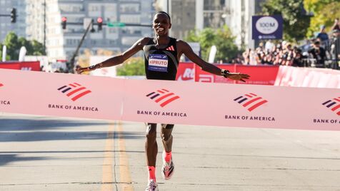 Amos Kipruto venceu nos homens