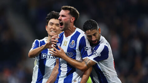Santi Gimenez marcou no FC Porto-Académico de Viseu