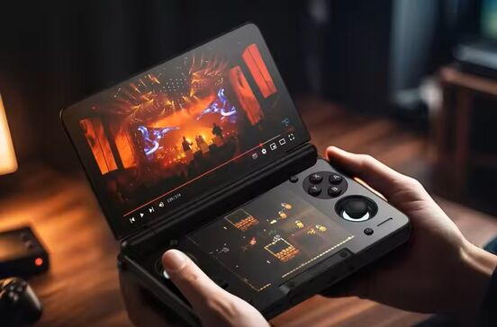 AYN Thor: jogos, apps e muito mais, com dois ecrãs