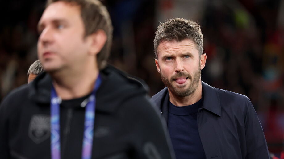 Michael Carrick na corda bamba...
