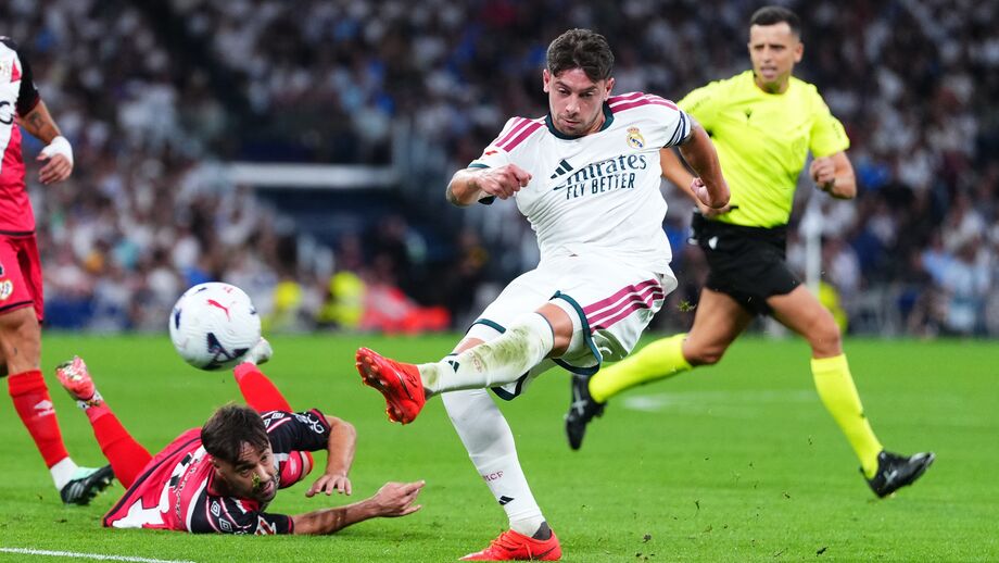 Valverde em ação contra o Atlético Madrid