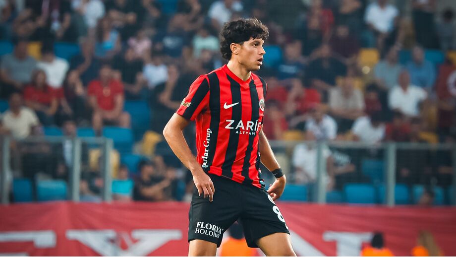 Rafael Luís marca no empate frente ao Amedspor