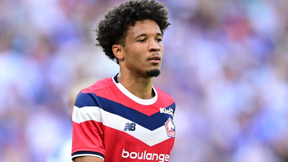 Tiago Santos, lateral-direito do Lille