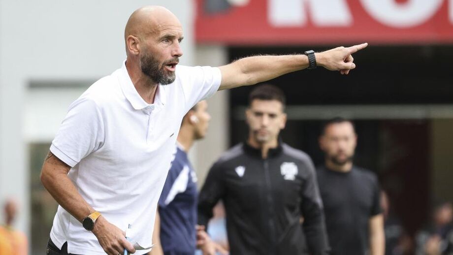 Van der Gaag analisa derrota frente ao FC Porto