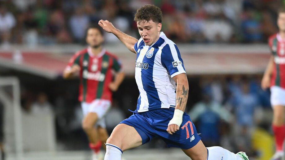 Pietuszewski espreita estreia na Liga dos Campeões
