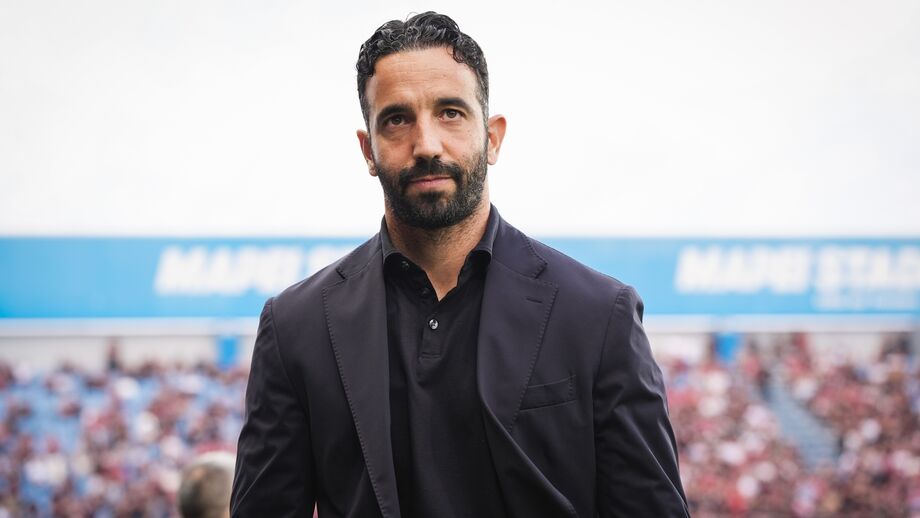 Ruben Amorim, treinador do Milan, no jogo frente ao Sassuolo