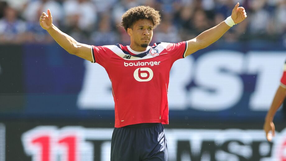 Tiago Santos, lateral-direito do Lille
