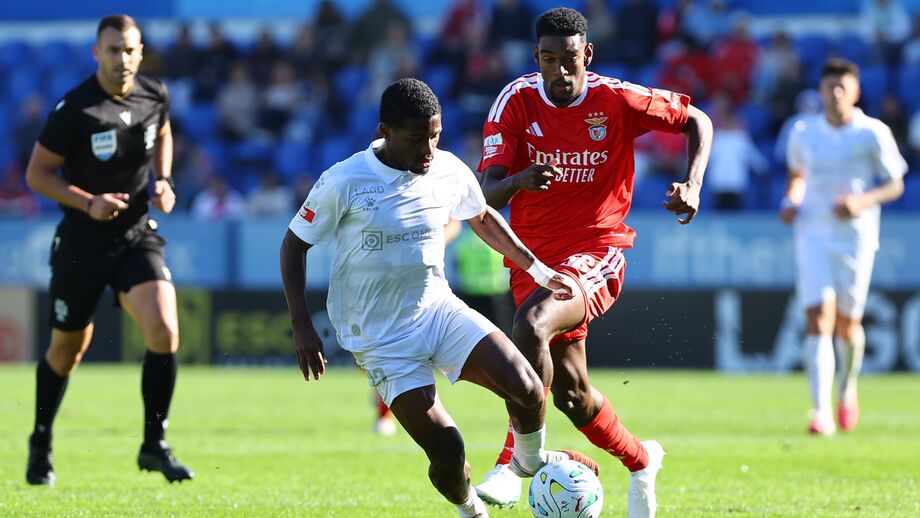 Feirense-Benfica B: jogo termina 0-0 com dois golos anulados